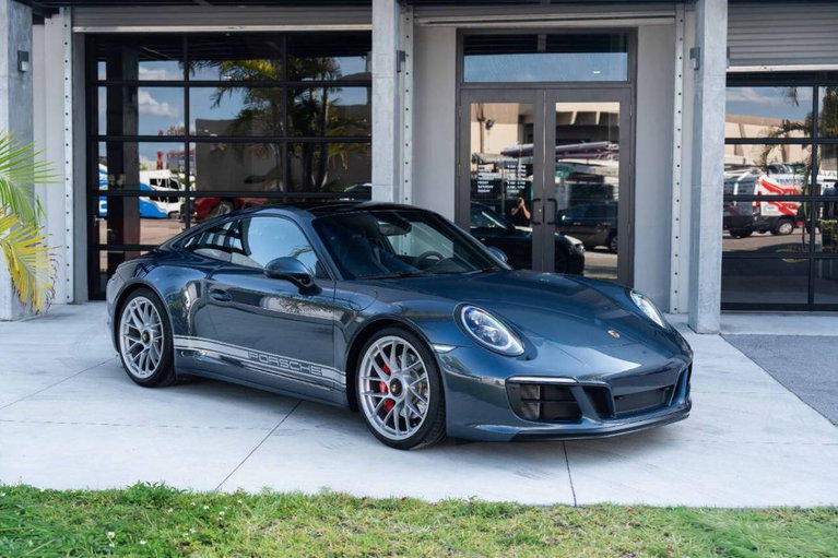 Porsche 991.2 Carrera GTS