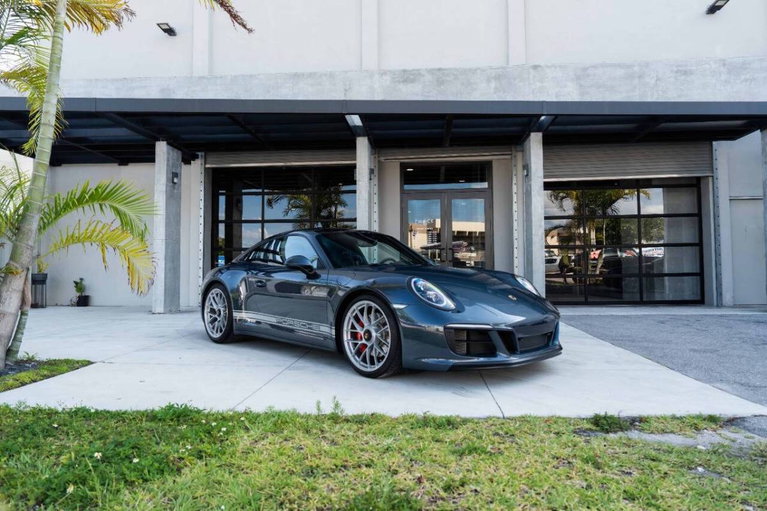 Porsche 991.2 Carrera GTS