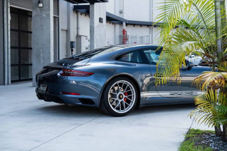 Porsche 991.2 Carrera GTS