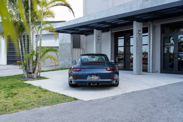 Porsche 991.2 Carrera GTS