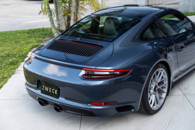 Porsche 991.2 Carrera GTS