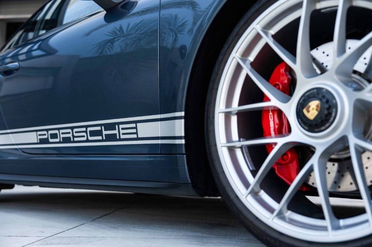 Porsche 991.2 Carrera GTS