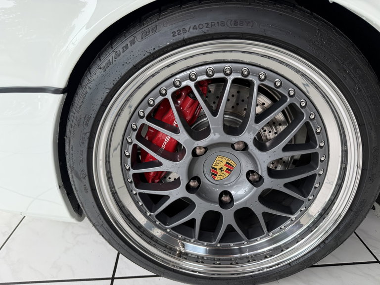 Porsche 964 Carrera 2 Speedster