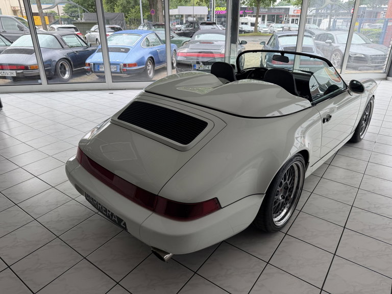 Porsche 964 Carrera 2 Speedster