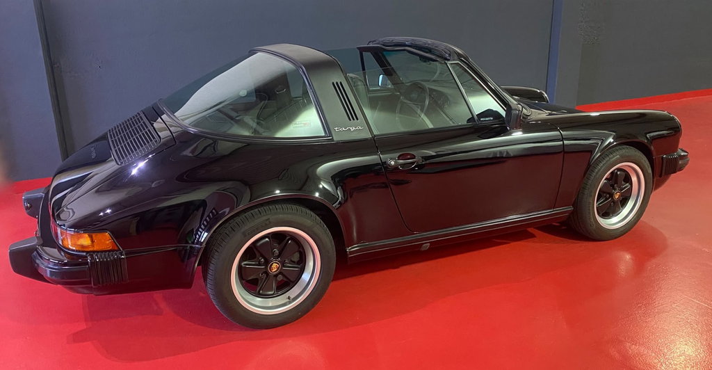 Porsche 911 Carrera 3.2 (US)