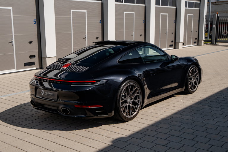 Porsche 992 Carrera 4S