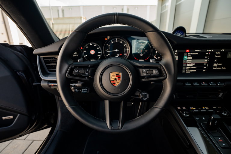 Porsche 992 Carrera 4S