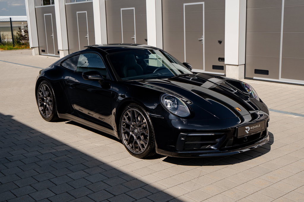 Porsche 992 Carrera 4S