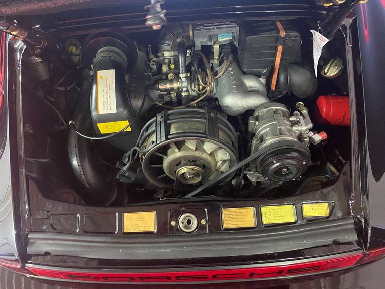 Porsche 911 Carrera 3.2 (US)