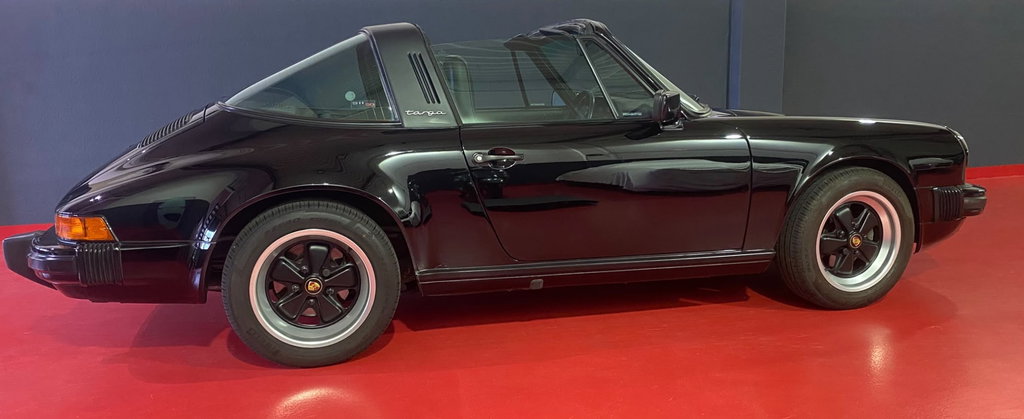 Porsche 911 Carrera 3.2 (US)