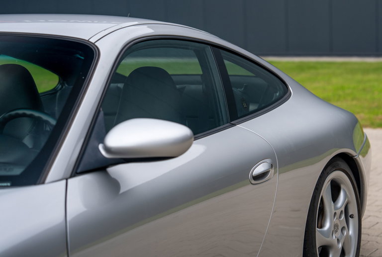 Porsche 996 Carrera