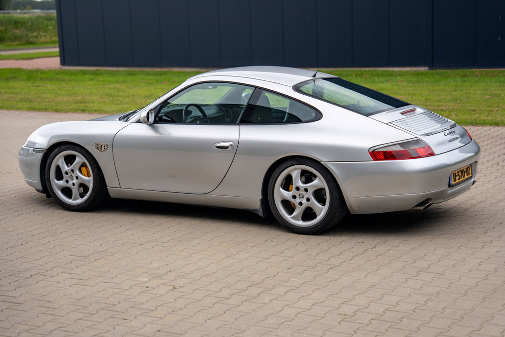 Porsche 996 Carrera
