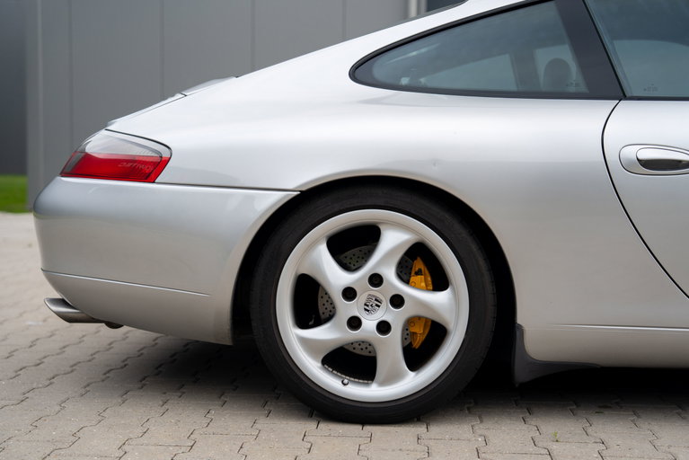 Porsche 996 Carrera