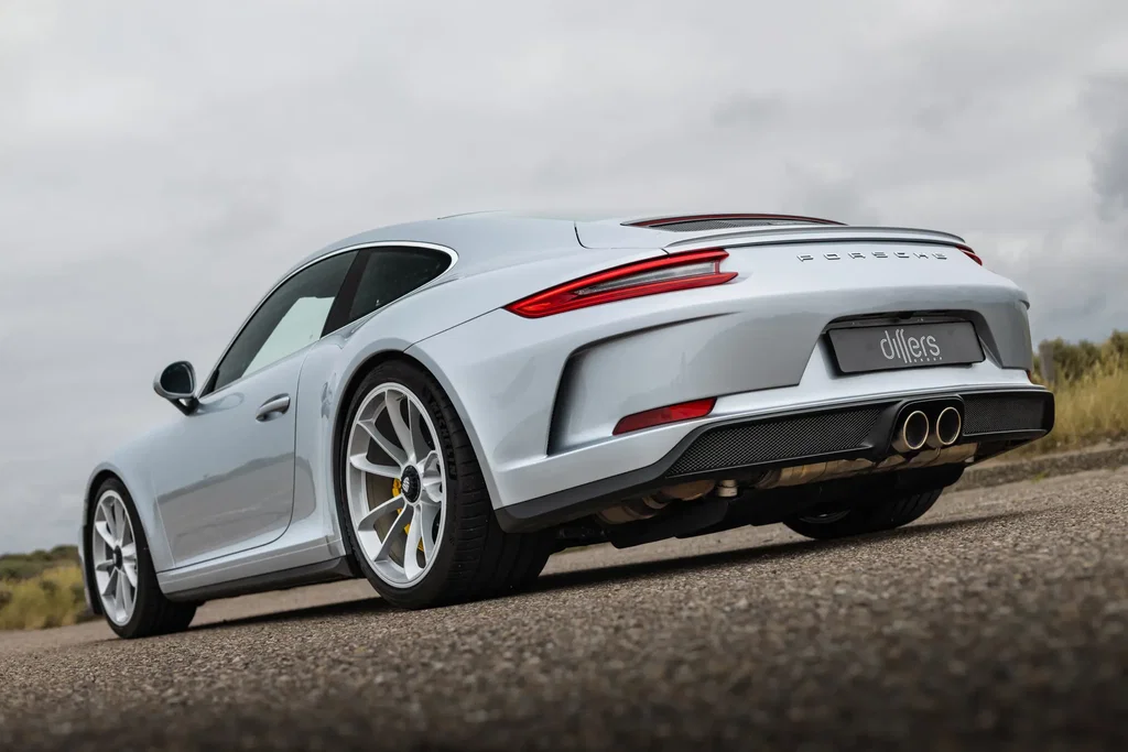 Porsche 991.2 GT3 Touring