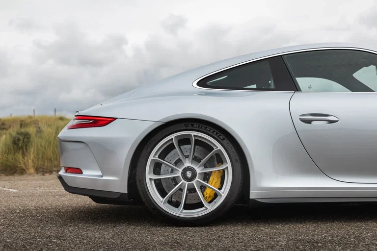 Porsche 991.2 GT3 Touring