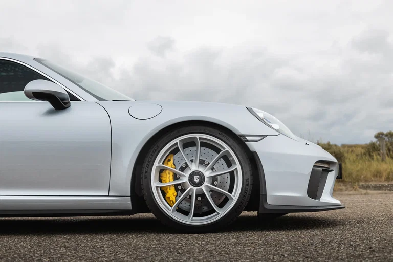 Porsche 991.2 GT3 Touring