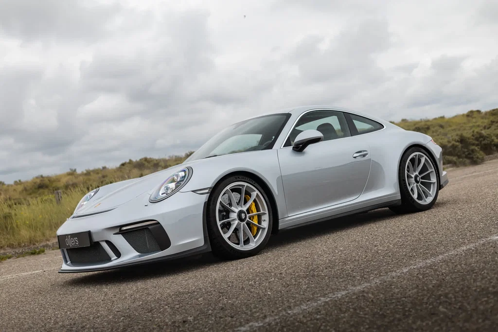 Porsche 991.2 GT3 Touring
