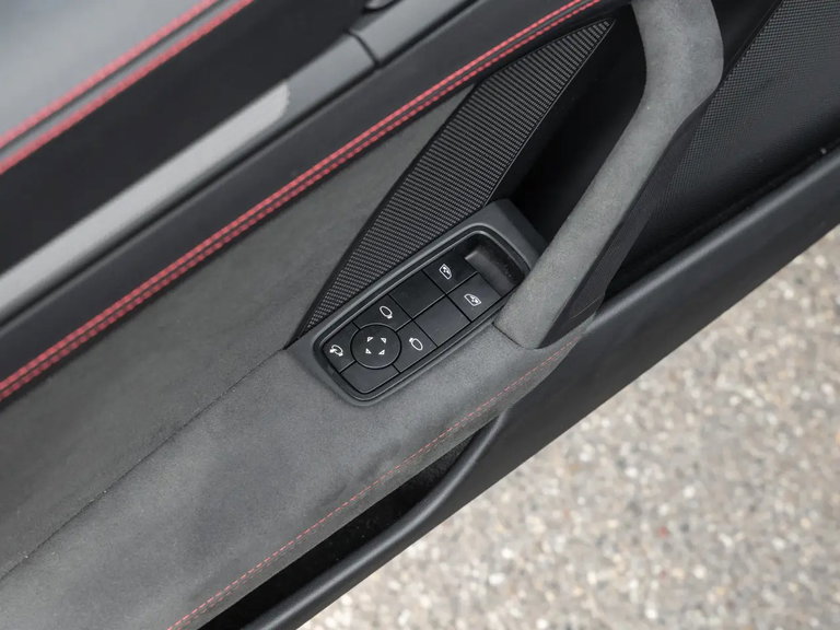 Porsche 992 Targa 4 GTS