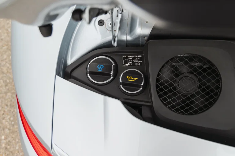 Porsche 991.2 GT3 Touring