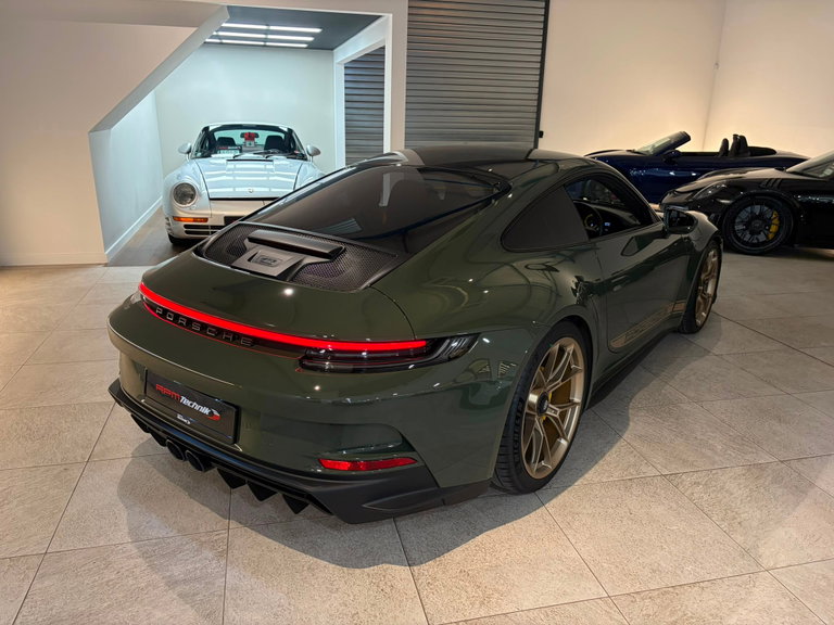 Porsche 992 GT3 Touring