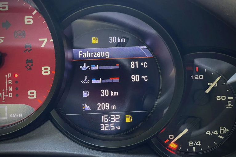 Porsche 991 Carrera GTS
