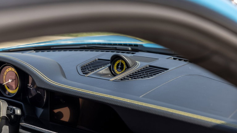 Porsche 992 GT3 Touring