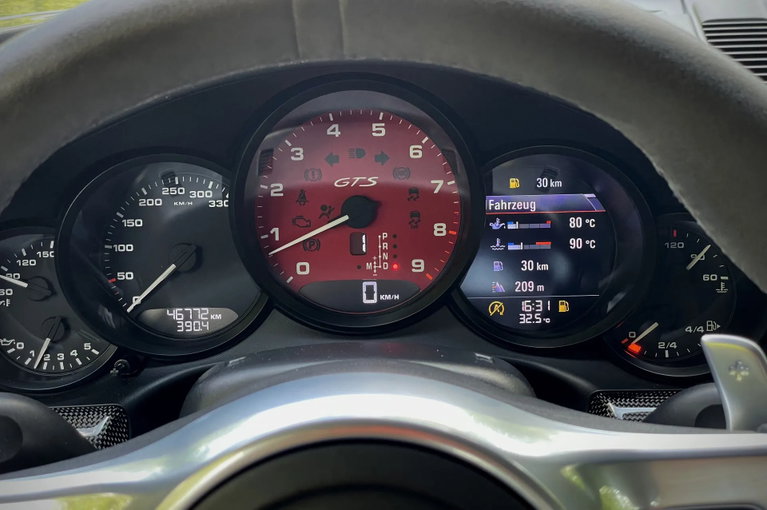 Porsche 991 Carrera GTS