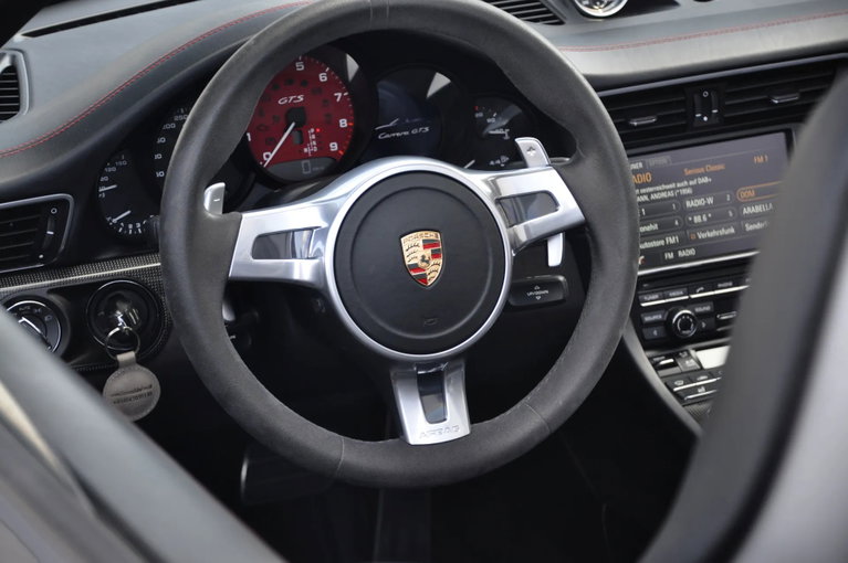 Porsche 991 Carrera GTS