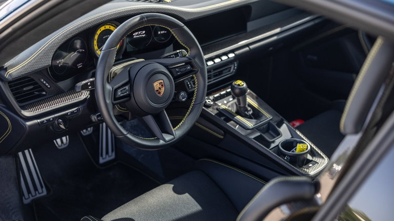 Porsche 992 GT3 Touring
