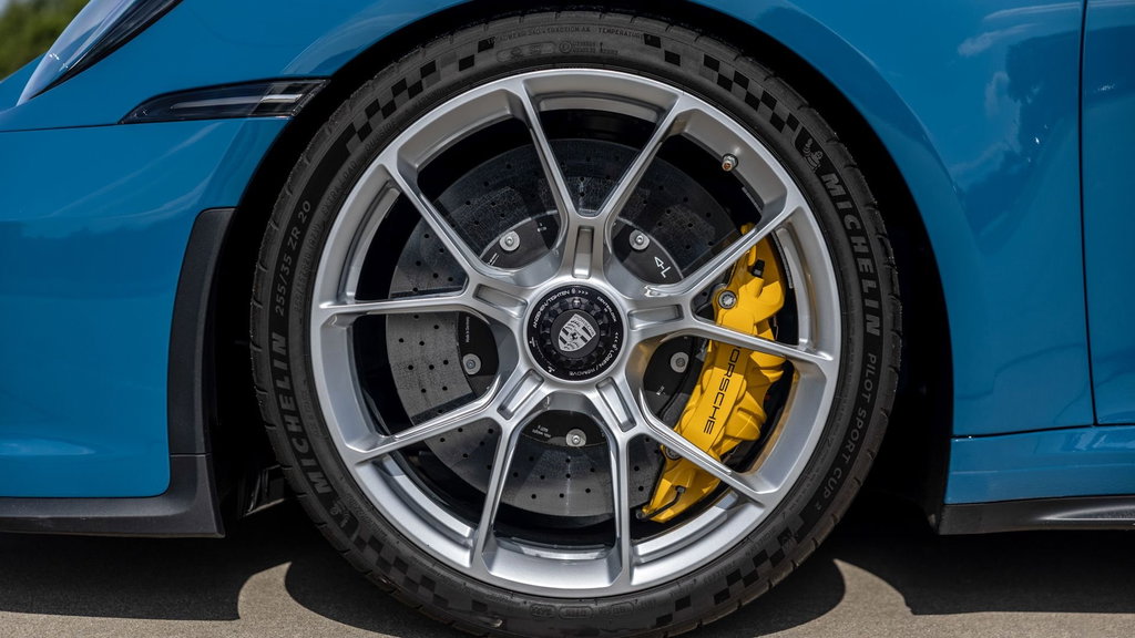 Porsche 992 GT3 Touring
