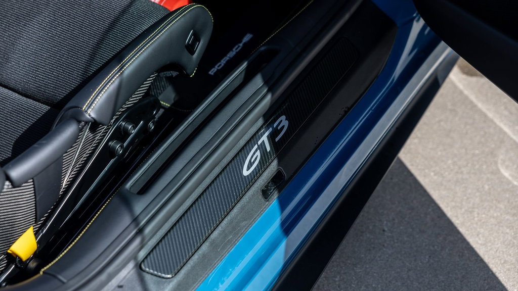 Porsche 992 GT3 Touring