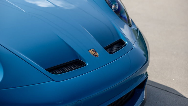 Porsche 992 GT3 Touring