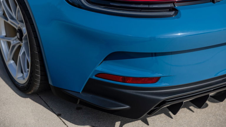 Porsche 992 GT3 Touring