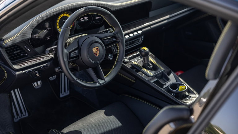 Porsche 992 GT3 Touring