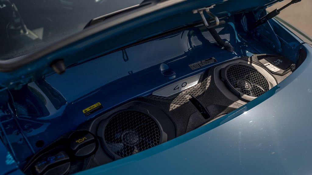 Porsche 992 GT3 Touring