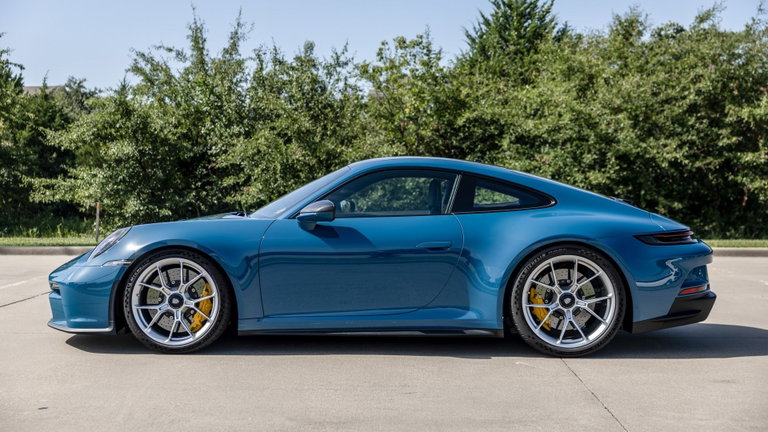 Porsche 992 GT3 Touring