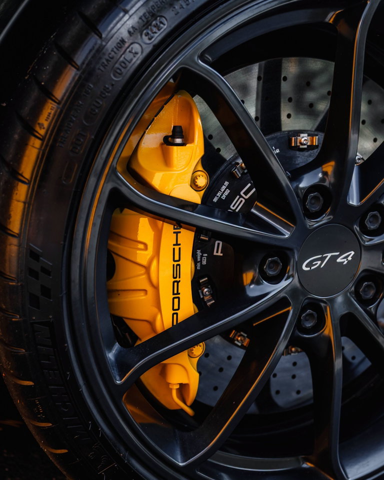 Porsche 981 Cayman GT4