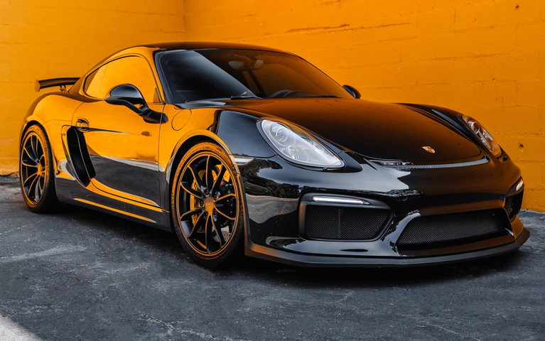 Porsche 981 Cayman GT4