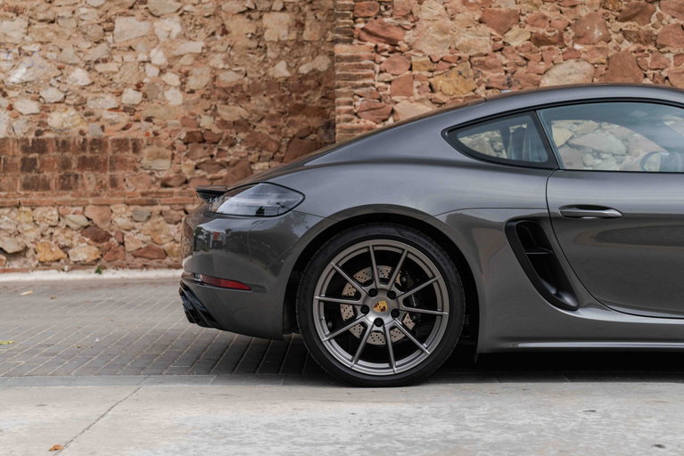 Porsche 718 Cayman GTS 4.0