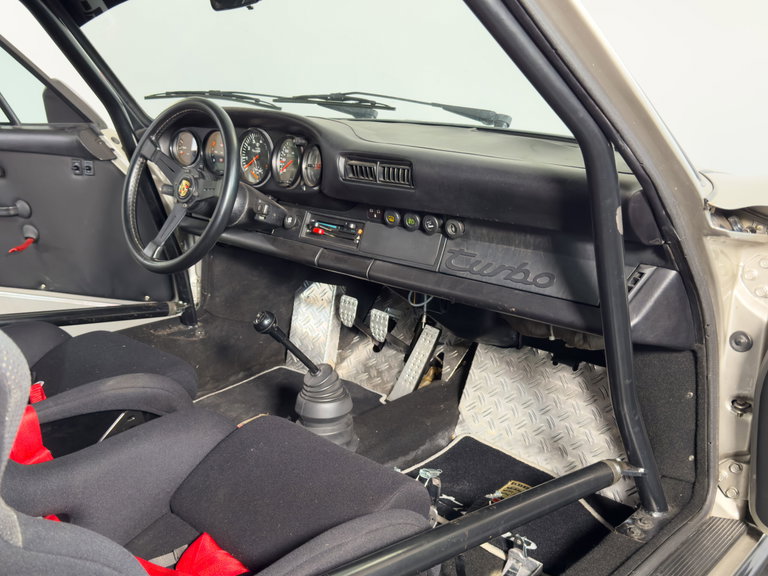 Porsche 911 Turbo 3.3