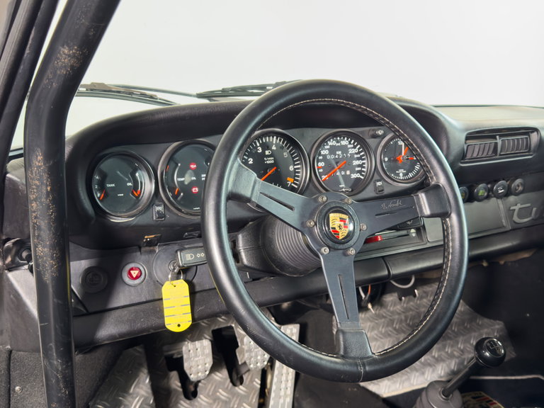 Porsche 911 Turbo 3.3