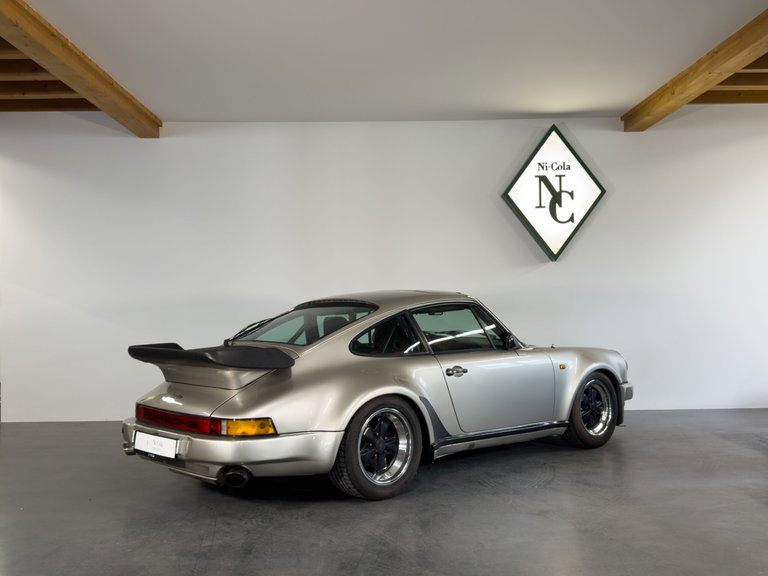 Porsche 911 Turbo 3.3