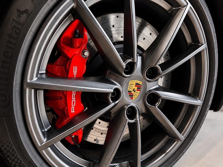 Porsche 992 Carrera GTS