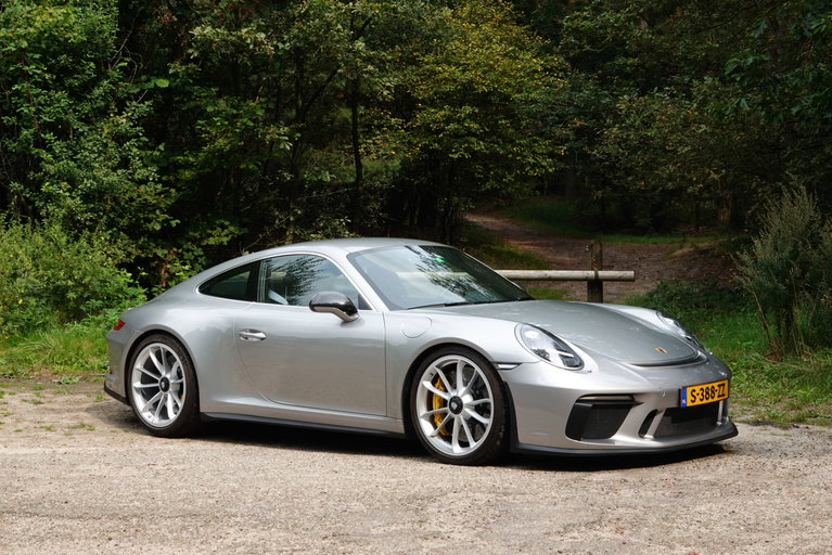 Porsche 991.2 GT3 Touring