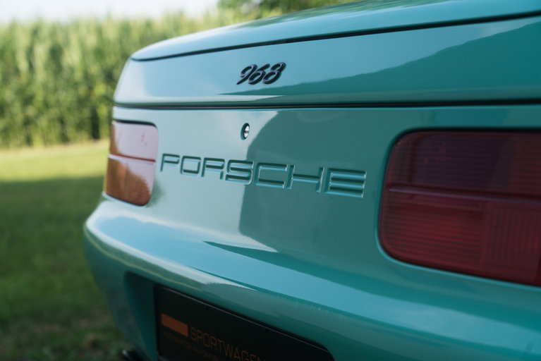 Porsche 968