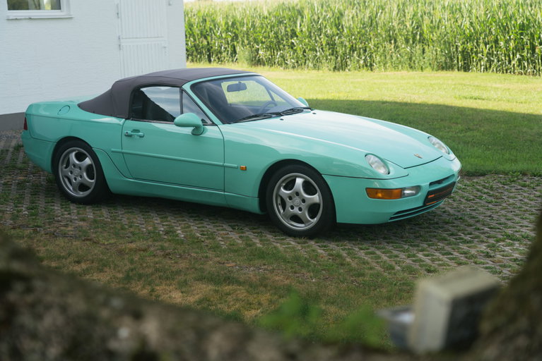 Porsche 968