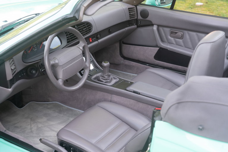 Porsche 968