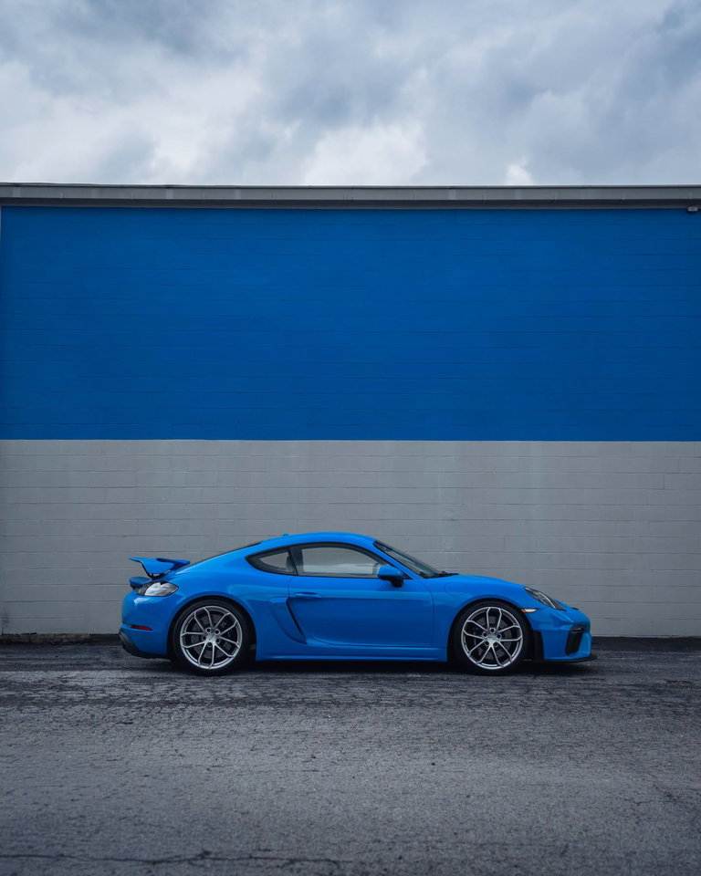 Porsche 718 Cayman GT4
