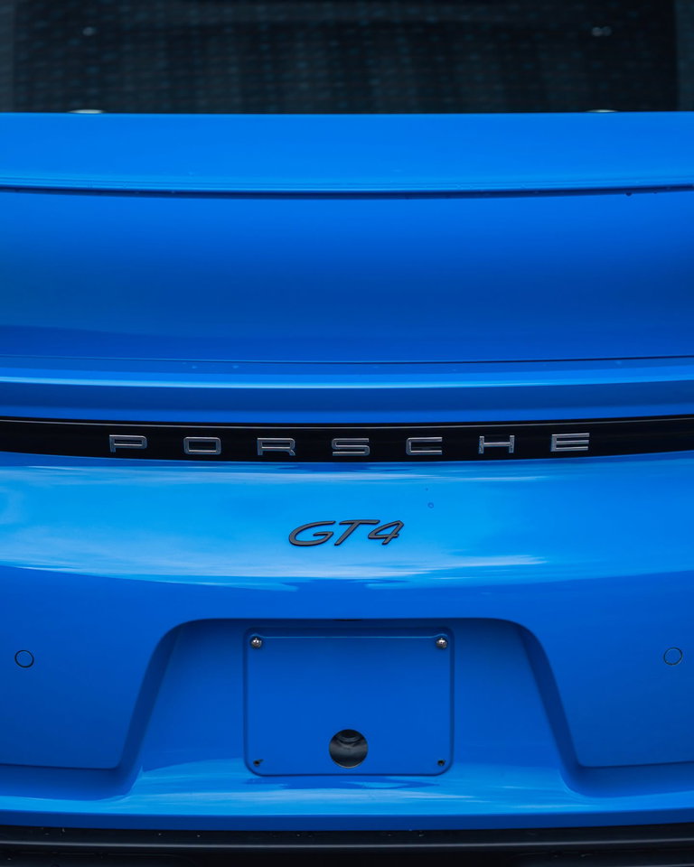 Porsche 718 Cayman GT4