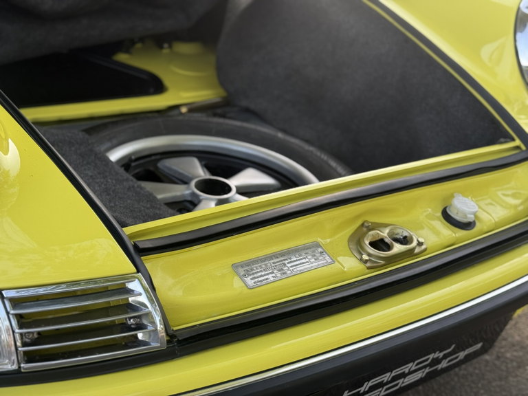 Porsche 911 E